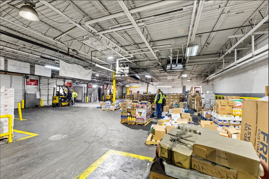 More Photos Of 1601 E 4th Ave, El Paso Industrial For Sale