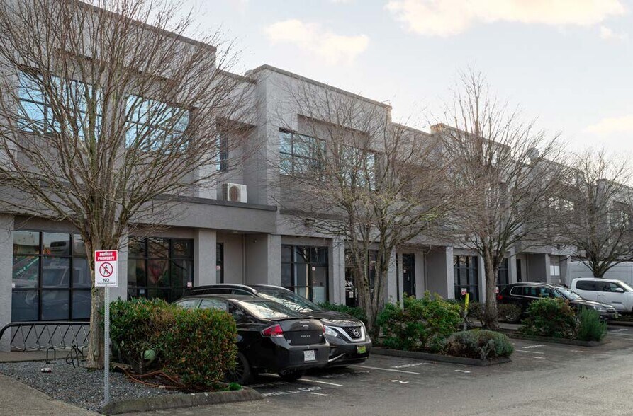 More Photos Of 415 Dunedin St, Victoria Storefront Retail Office For Sale