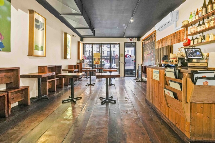 More Photos Of 33-18 Ditmars Blvd, Astoria Storefront Retail Residential For Lease