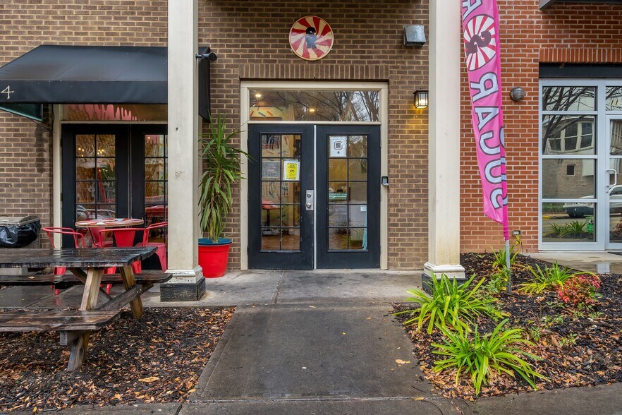 Primary Photo Of 114 All Saints St, Tallahassee Storefront Retail Office For Sale