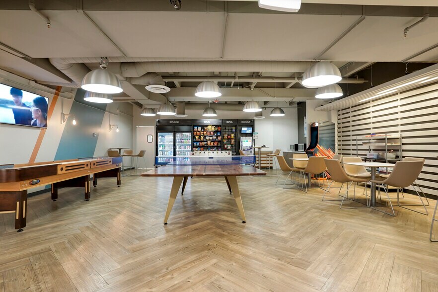 More Photos Of 7100 E Belleview Ave, Greenwood Village Office For Lease