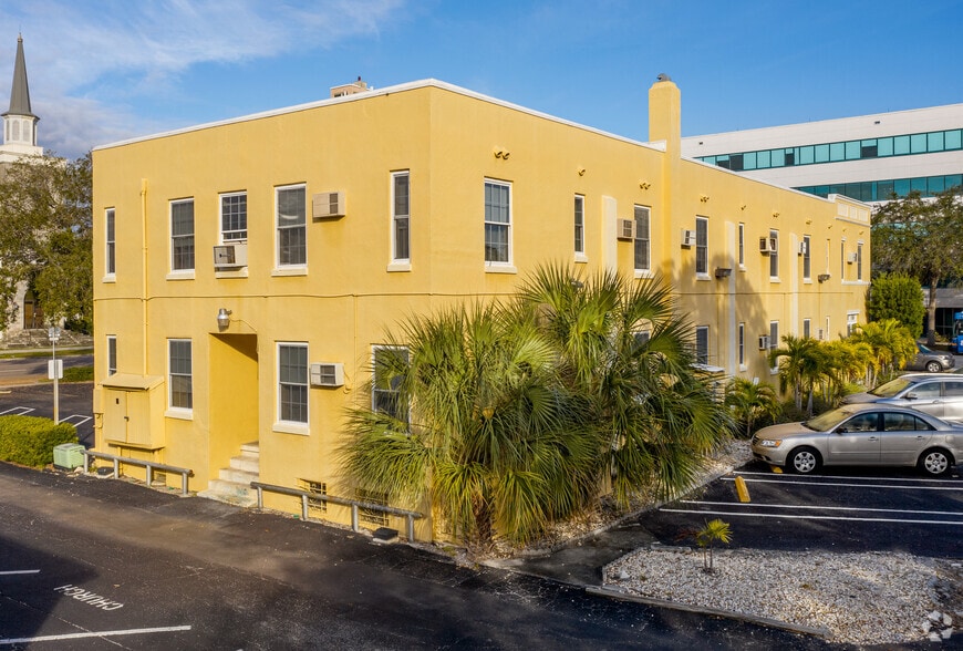 More Photos Of 342 3rd Ave N, Saint Petersburg Hotel For Sale