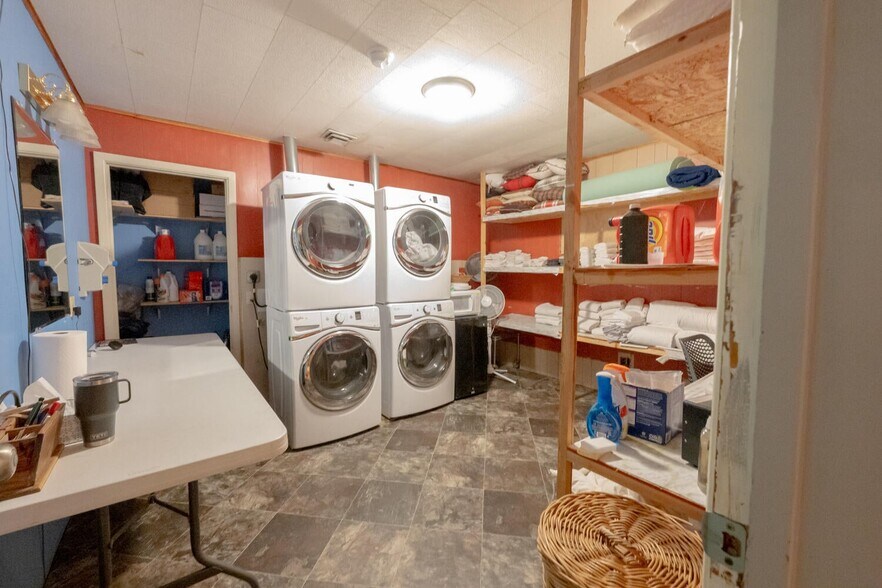 More Photos Of 103 W Ryus St, La Veta Hotel For Sale