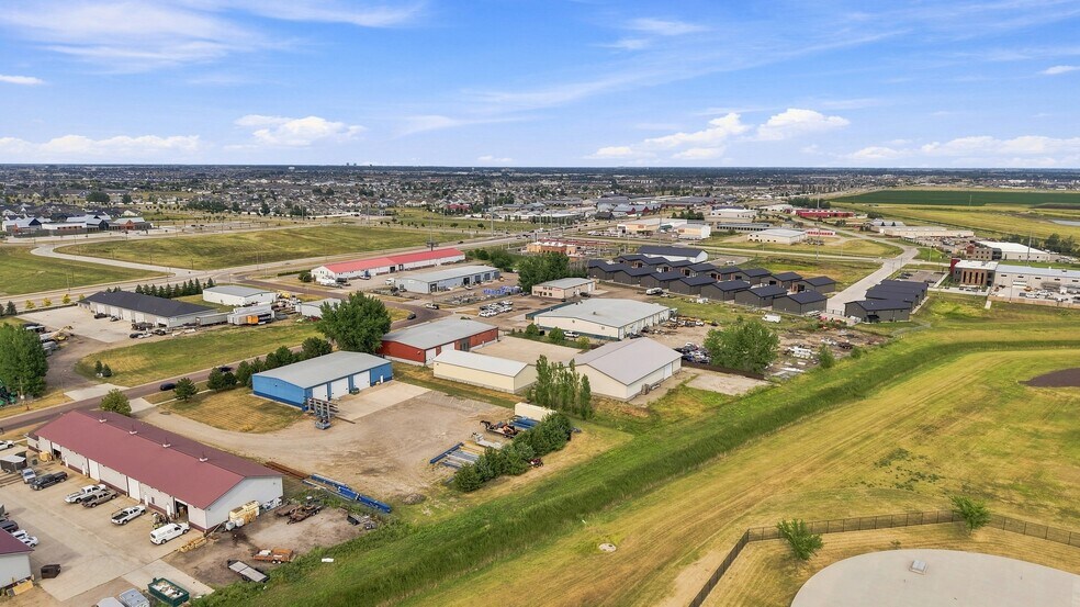 More Photos Of 5936 53rd Ave, Fargo Warehouse For Sale
