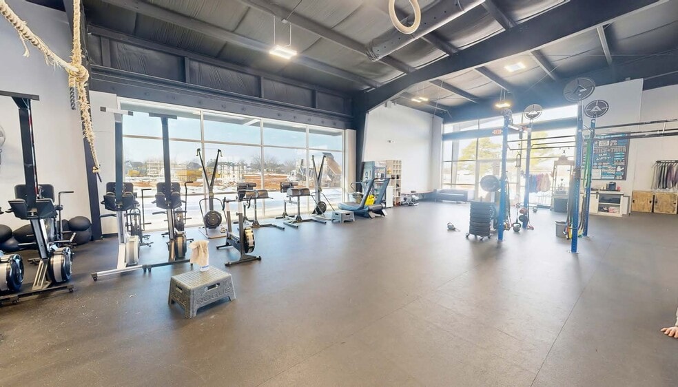 More Photos Of 2702 Little Flock Dr, Little Flock Flex For Lease