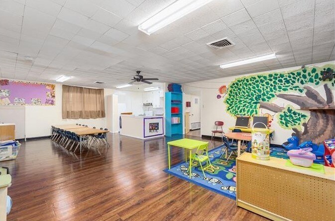 More Photos Of 806 Pershing Ave, Lufkin Daycare Center For Sale