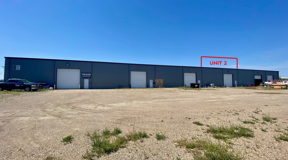 More Photos Of 5806 Baldwin Ln, Williston Warehouse For Lease