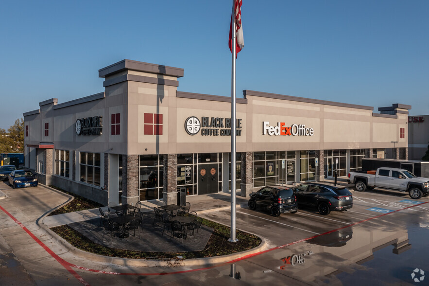 Primary Photo Of 901 N Central Expy, Plano General Retail For Lease