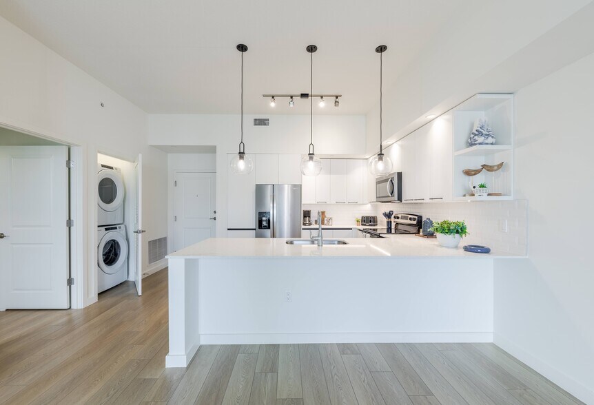More Photos Of 8205 Commerce, Miami Lakes Apartments For Lease