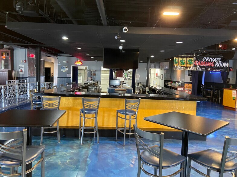 More Photos Of 6010 S Cass Ave, Westmont Restaurant For Sale