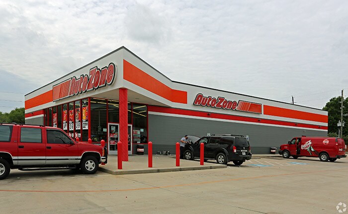 More Photos Of 8475 N Hwy 6, Houston Unknown For Lease