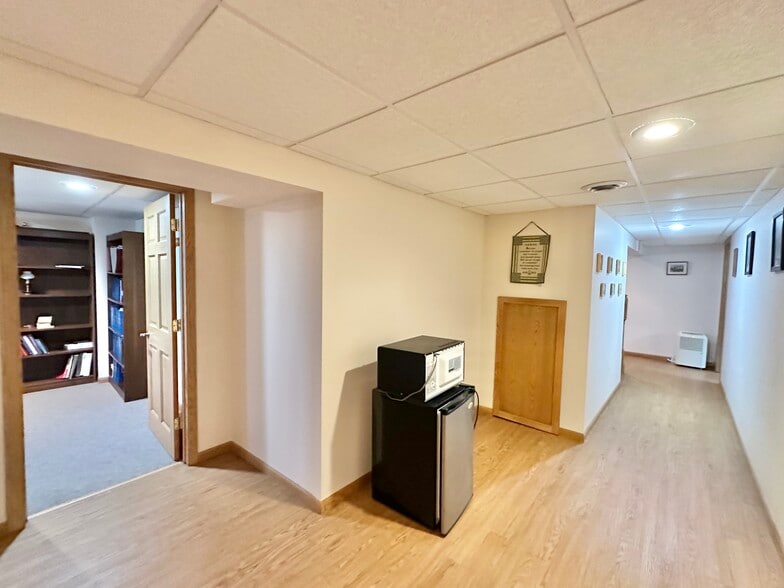 More Photos Of 506-510 Ridge Rd, Munster Office For Lease