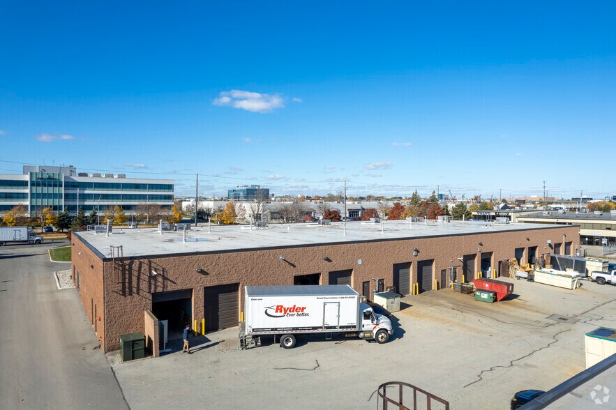 More Photos Of 4280 Harvester Rd, Burlington Warehouse For Lease