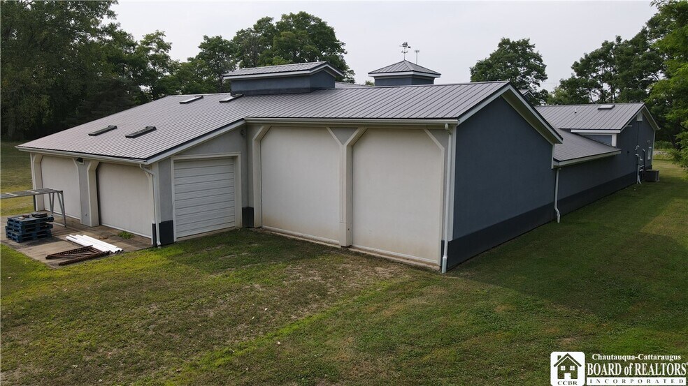 More Photos Of 699 Versailles Rd, Silver Creek Warehouse For Sale