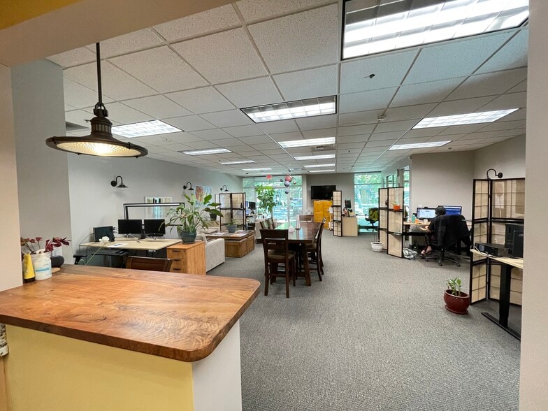 More Photos Of 1972 Del Paso Rd, Sacramento Medical For Sale