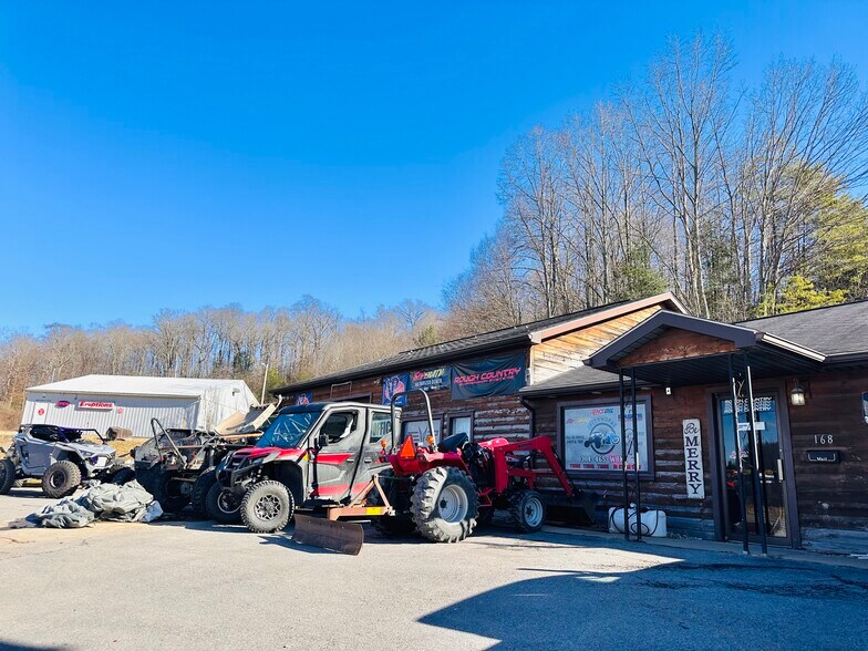 More Photos Of 178 Old Fayette rd, Oak Hill Showroom For Sale