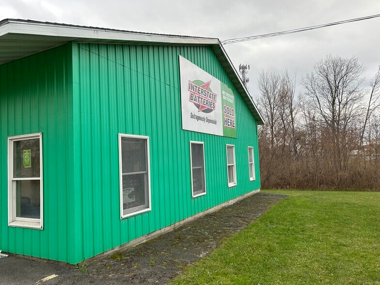 More Photos Of 4942 Commercial Dr, Yorkville General Retail For Sale