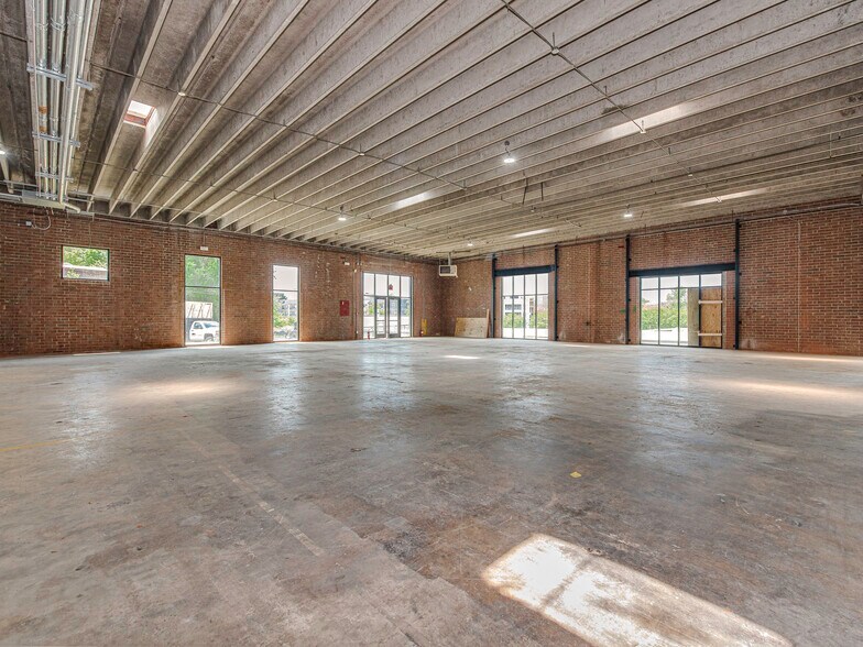 More Photos Of 227 Southside Dr, Charlotte Office For Lease