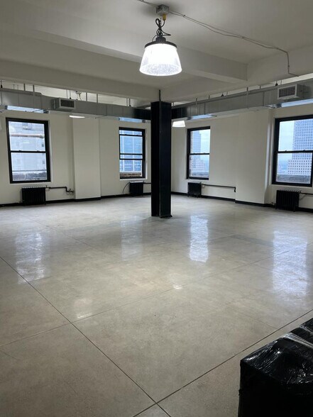 More Photos Of 225 Broadway, New York Office For Lease
