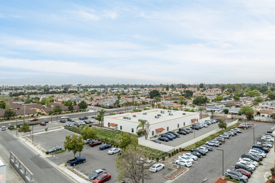 More Photos Of 3095 W Devonshire Ave, Hemet Office For Sale