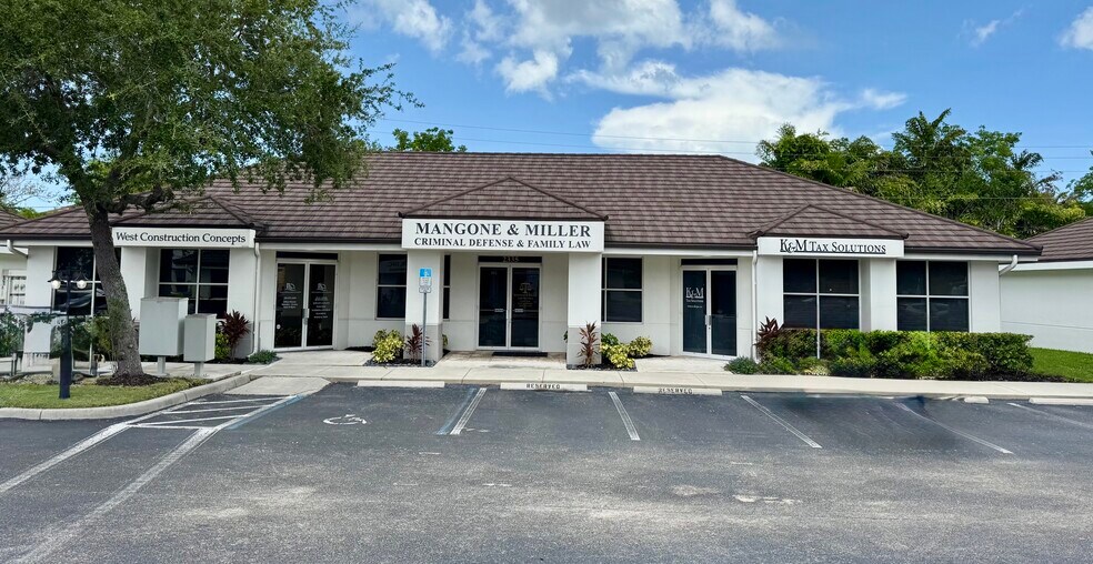 Primary Photo Of 2335 Stanford Ct, Naples Office For Lease