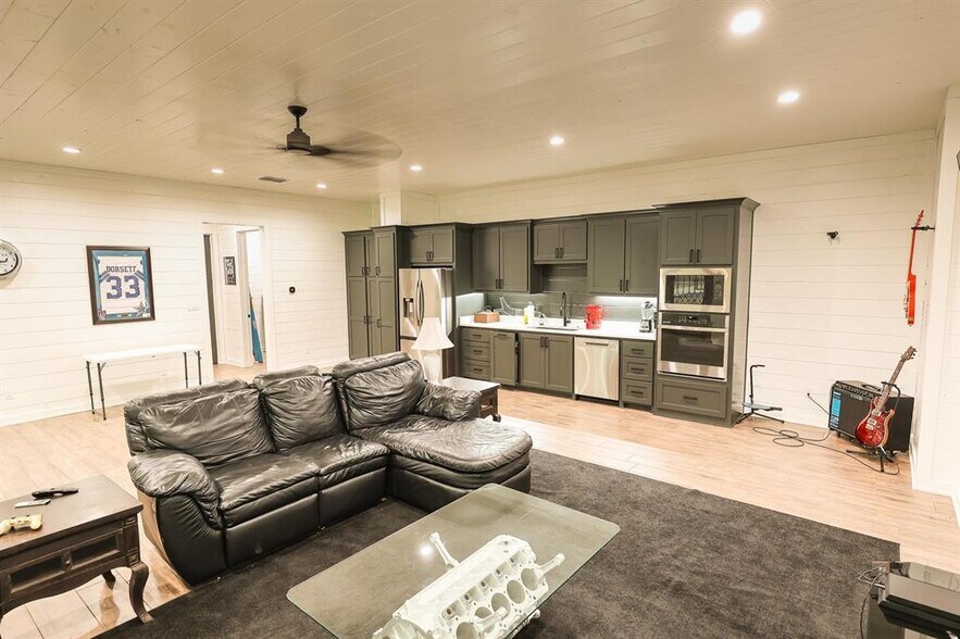 More Photos Of 139 SKYWAY SPUR Spur, Longview Specialty For Sale