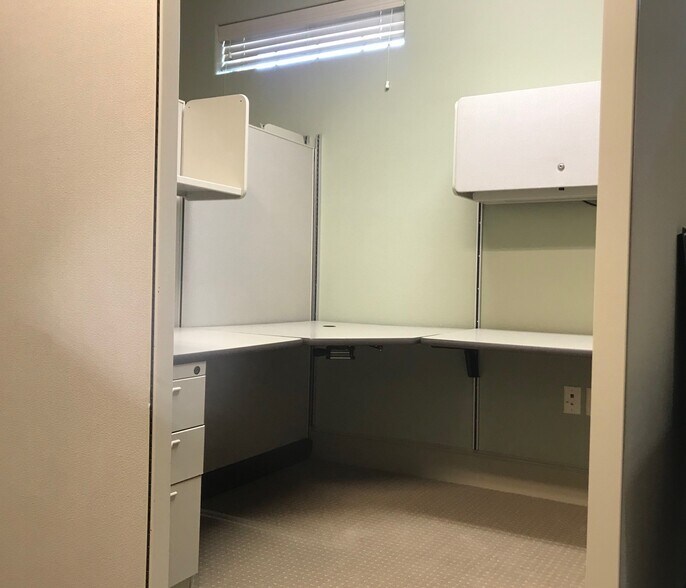 More Photos Of 5592 Davis Blvd, North Richland Hills Coworking Space