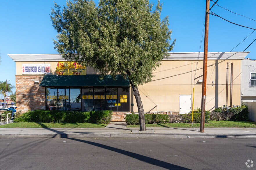 More Photos Of 6040-6048 Atlantic Blvd, Maywood Storefront For Sale
