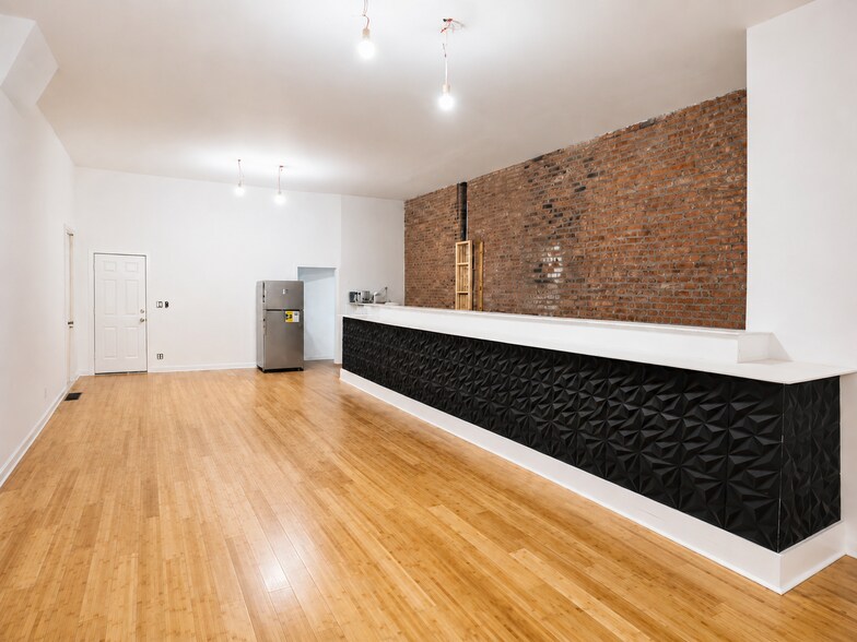 More Photos Of 8714 S Commercial Ave, Chicago Apartments For Sale