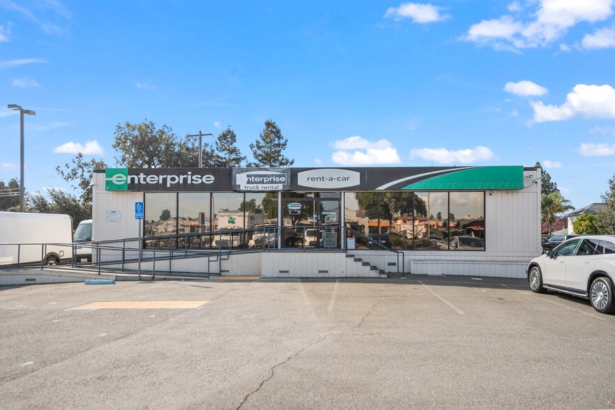 More Photos Of 4241 Peralta Blvd, Fremont Auto Dealership For Lease