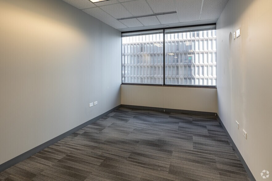 More Photos Of 216 16th St, Denver Office For Sale