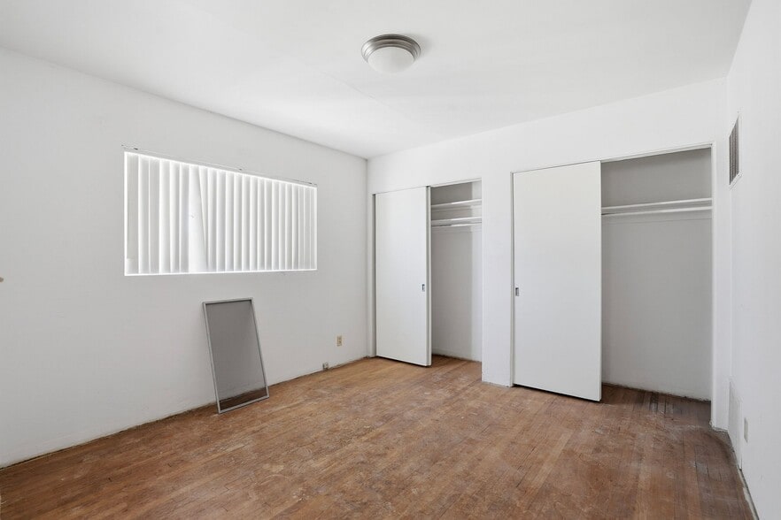 More Photos Of 428-438 Rosemont St, La Jolla Apartments For Sale