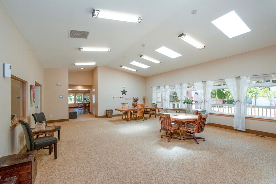 More Photos Of 202 Birdsong Ln, Port Angeles Healthcare For Sale