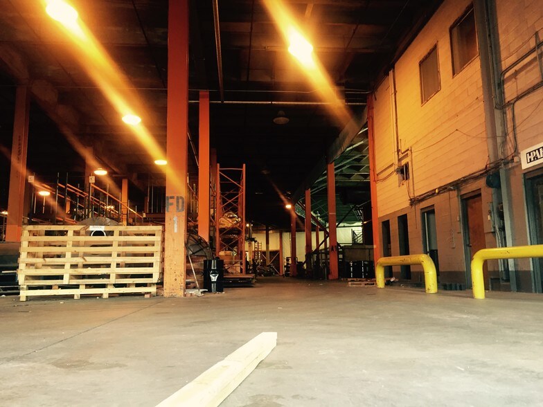 More Photos Of 780 Washington St, Quincy Warehouse For Lease