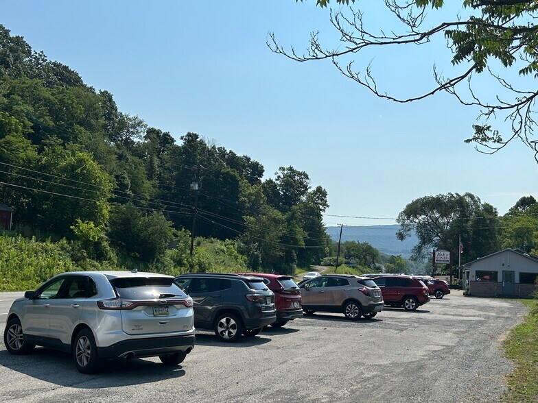 More Photos Of 11740 William Penn Hwy, Huntingdon General Retail For Sale