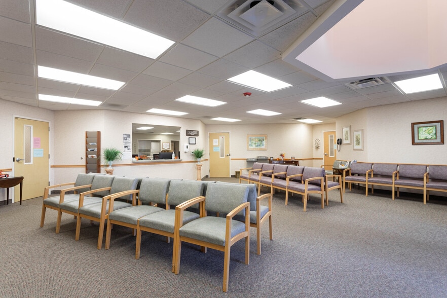 More Photos Of 730 Highland Oaks Dr, Winston-Salem Medical For Sale