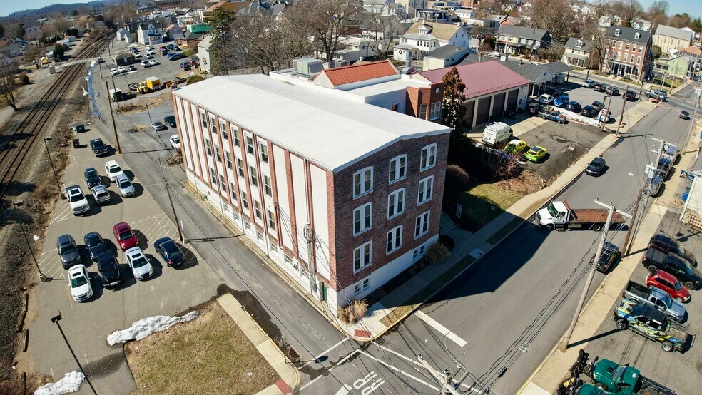 More Photos Of 22 S 2nd St, Emmaus Loft Creative Space For Lease