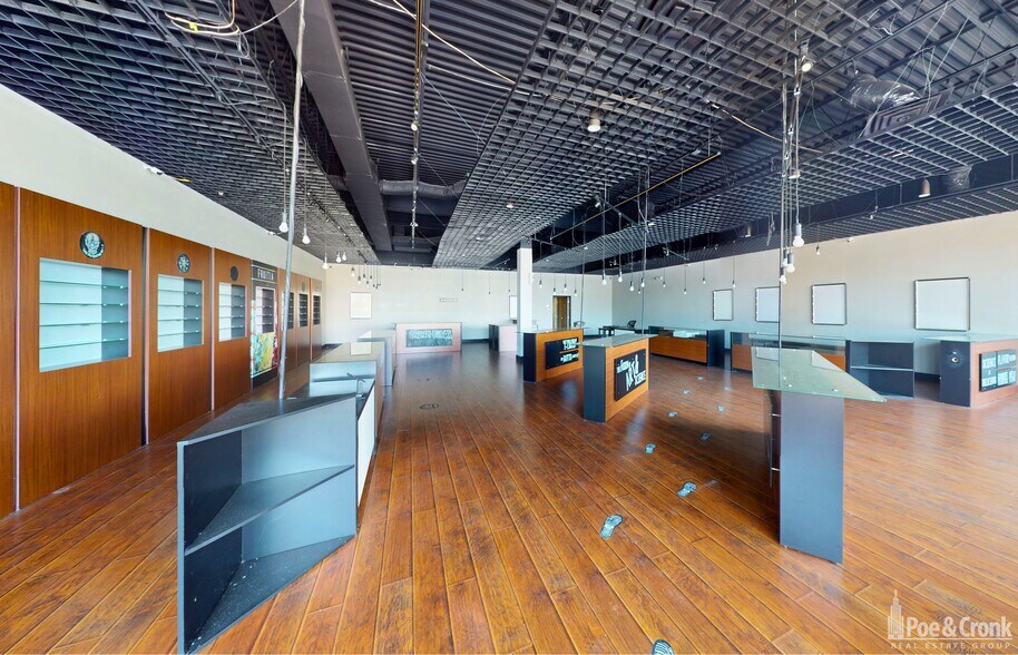 More Photos Of 4750 Valley View Blvd NW, Roanoke Freestanding For Lease