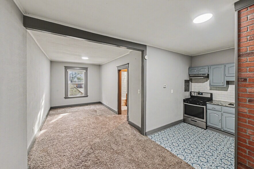 More Photos Of 3227 Central St, Kansas City Apartments For Sale
