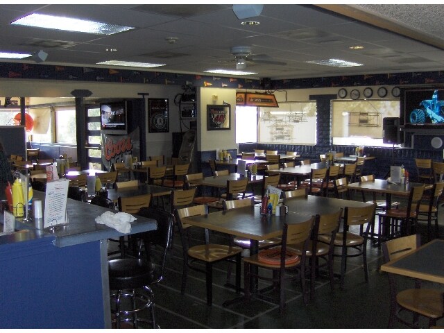 More Photos Of 112-166 Morgan Way, Mount Shasta Storefront For Lease