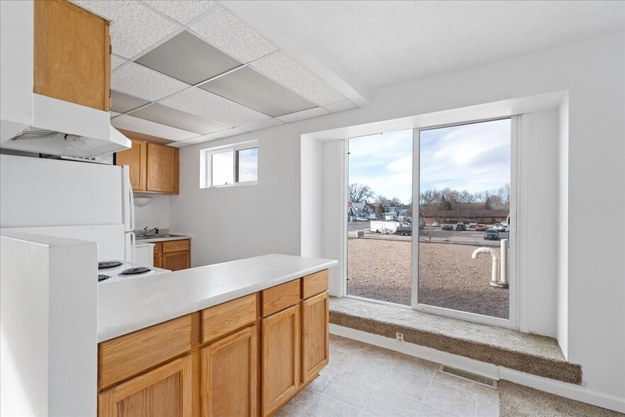 More Photos Of 601 E Lincolnway, Cheyenne Storefront Retail Residential For Sale