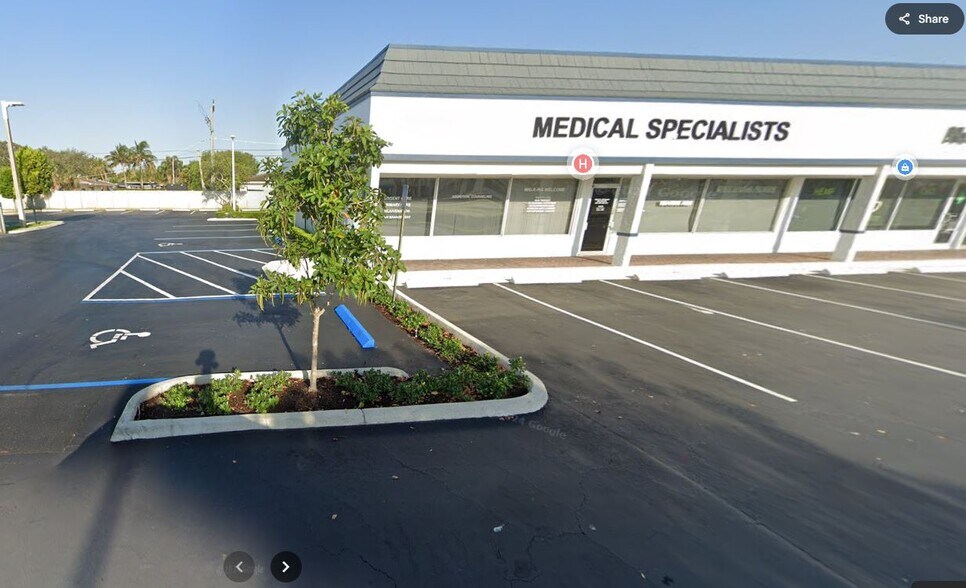 Primary Photo Of 3251-3259 N Federal Hwy, Boca Raton General Retail For Lease