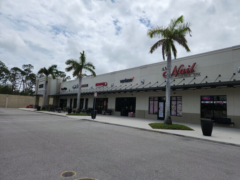 More Photos Of 13711 S Tamiami Trl, Fort Myers Unknown For Lease