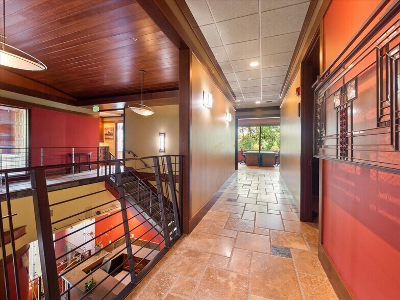 More Photos Of 23175 224th Pl SE, Maple Valley Flex For Lease