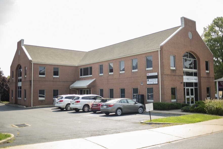 More Photos Of 312 W State St, Kennett Square Office For Lease
