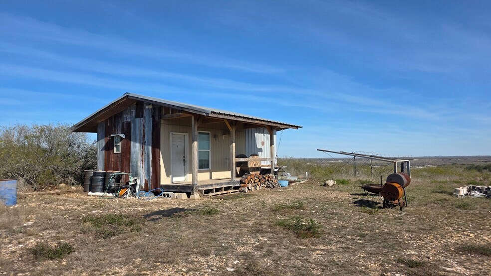 More Photos Of 00 County Road 7563, Devine Land For Sale