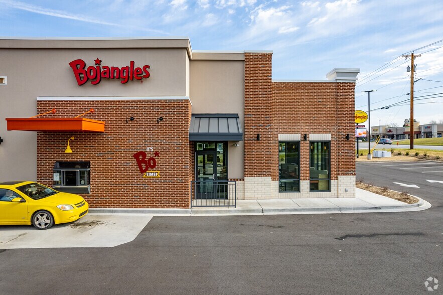 More Photos Of 1913 W Broadway Ave, Maryville Fast Food For Lease