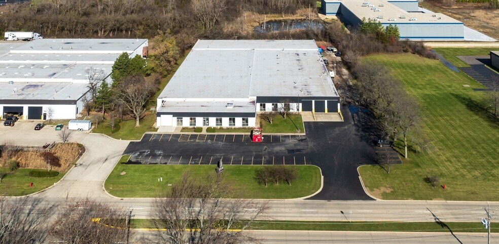 More Photos Of 330 E Route 22, Lake Zurich Warehouse For Sale
