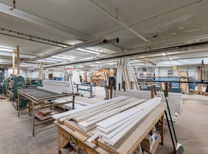 More Photos Of 4925 Harrison St, Pittsburgh Warehouse For Sale