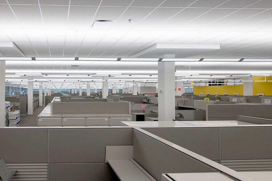 More Photos Of 6801 Brecksville Rd, Independence Research And Development For Lease